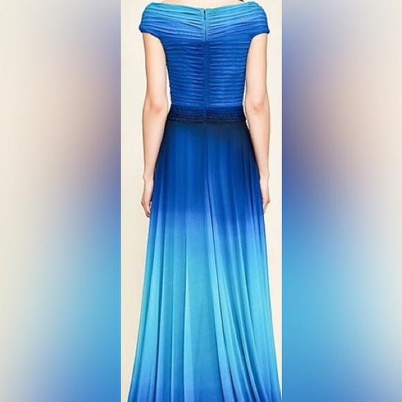Tadashi Shoji Blue Ombre Jersey Twisted Shoulder Maxi Drese - Picture 4 of 5